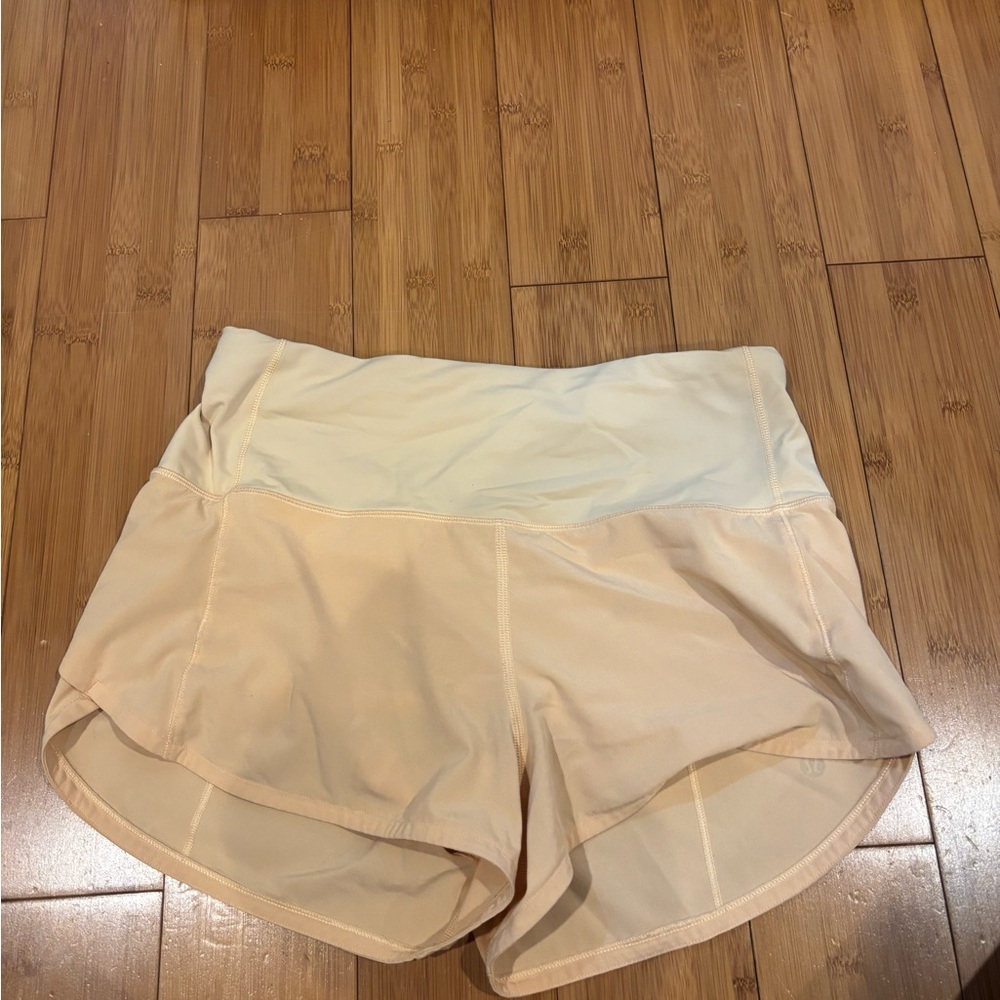 Women's lululemon speed up shorts. Size four and 2’